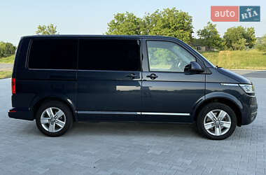Минивэн Volkswagen Multivan 2020 в 