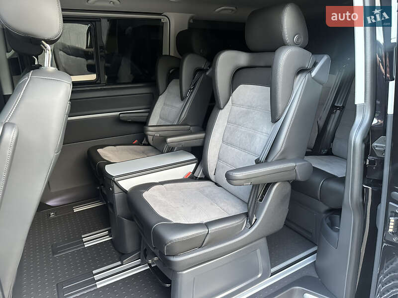 Мінівен Volkswagen Multivan 2024 в Києві