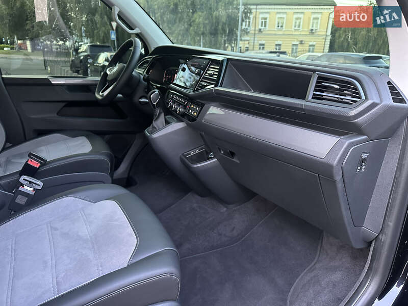 Мінівен Volkswagen Multivan 2024 в Києві