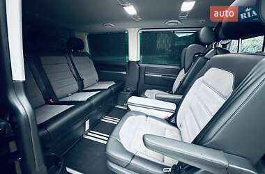 Минивэн Volkswagen Multivan 2020 в 