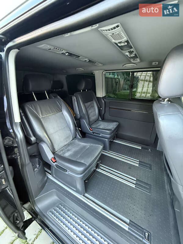 Минивэн Volkswagen Multivan 2015 в Броварах