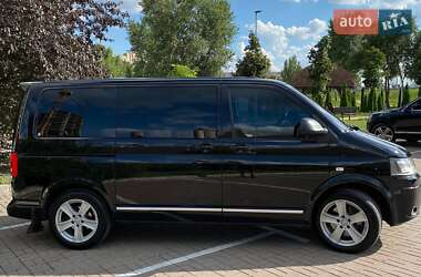 Минивэн Volkswagen Multivan 2011 в 