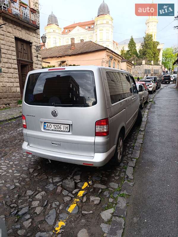 Минивэн Volkswagen Multivan 2006 в Ужгороде
