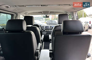 Минивэн Volkswagen Multivan 2018 в 