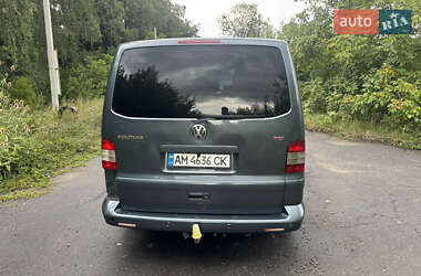 Минивэн Volkswagen Multivan 2009 в 