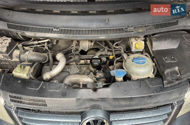 Минивэн Volkswagen Multivan 2009 в 