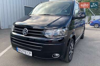 Минивэн Volkswagen Multivan 2011 в Киеве