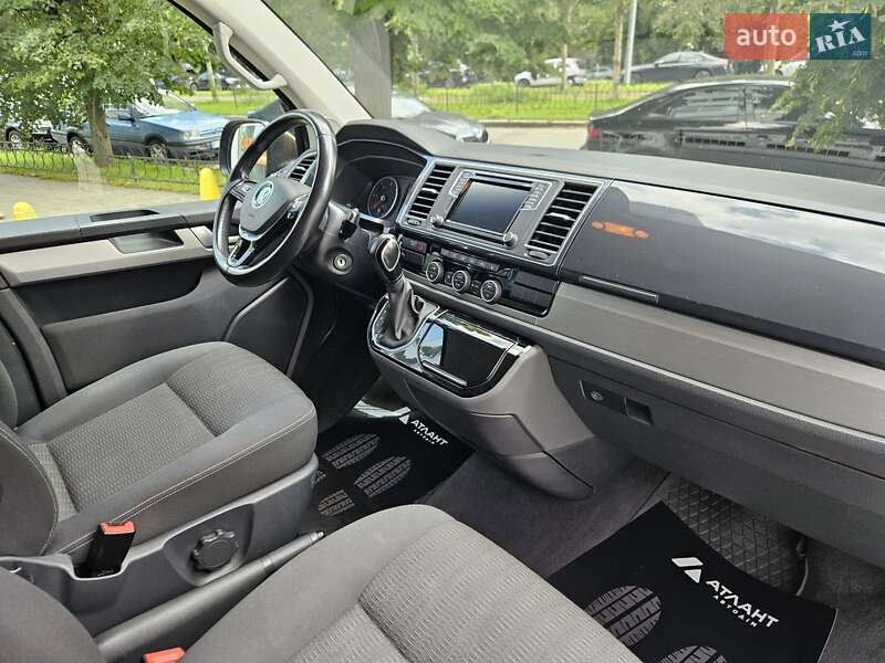 Минивэн Volkswagen Multivan 2019 в Киеве