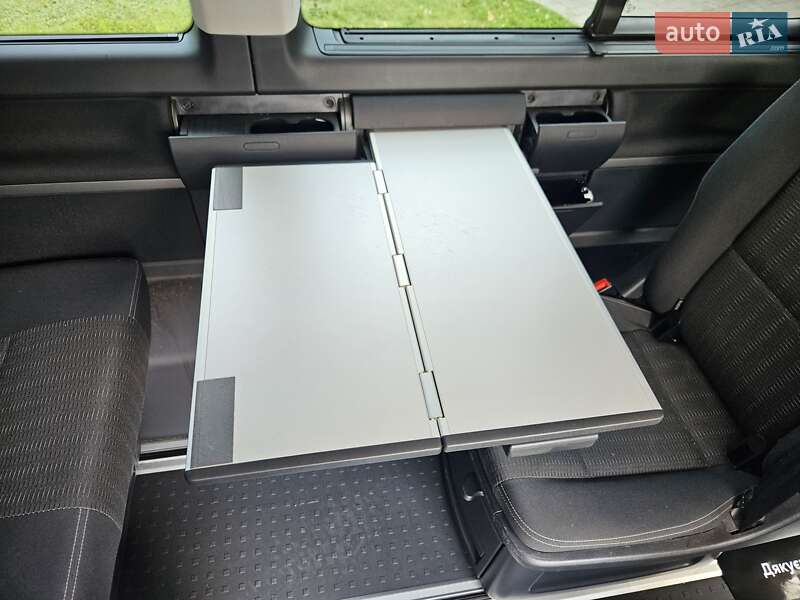 Минивэн Volkswagen Multivan 2019 в Киеве