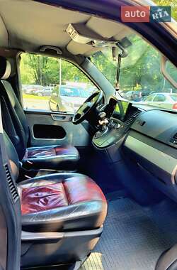 Минивэн Volkswagen Multivan 2006 в 