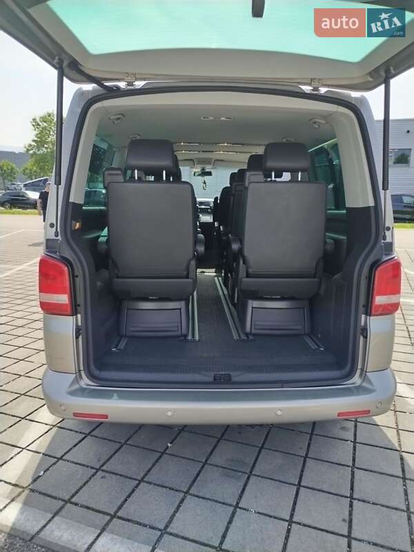 Мінівен Volkswagen Multivan 2012 в Луцьку