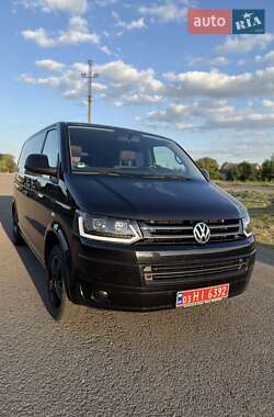 Минивэн Volkswagen Multivan 2015 в 