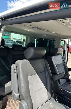 Минивэн Volkswagen Multivan 2012 в 