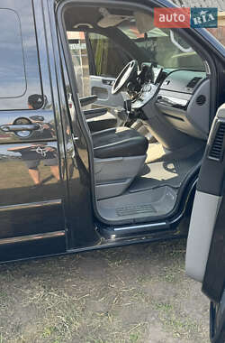 Минивэн Volkswagen Multivan 2006 в 