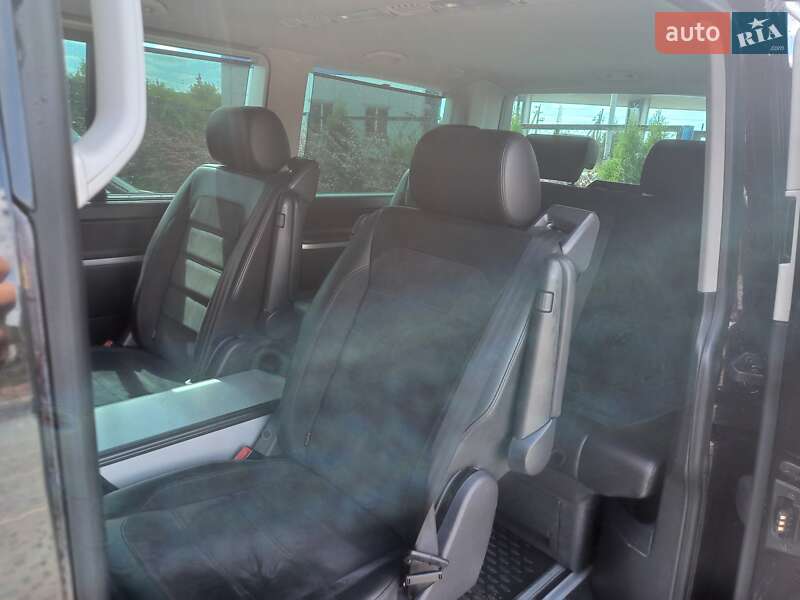 Минивэн Volkswagen Multivan 2016 в Кропивницком