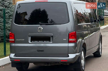Минивэн Volkswagen Multivan 2011 в 