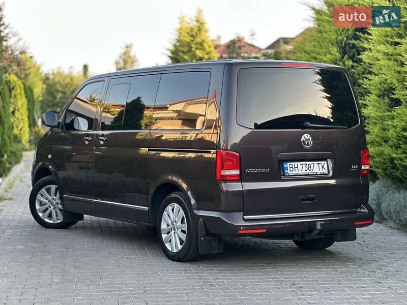 Минивэн Volkswagen Multivan 2015 в Одессе