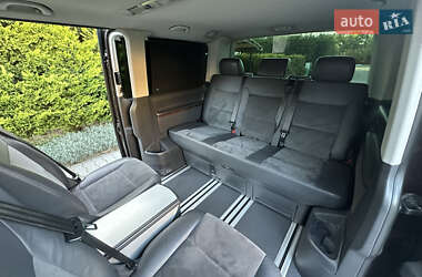 Минивэн Volkswagen Multivan 2015 в 