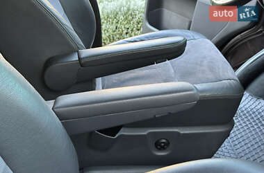 Минивэн Volkswagen Multivan 2015 в 