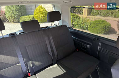 Минивэн Volkswagen Multivan 2016 в 