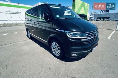 Минивэн Volkswagen Multivan 2020 в 