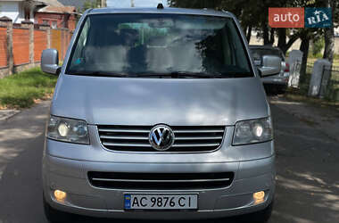 Минивэн Volkswagen Multivan 2009 в 