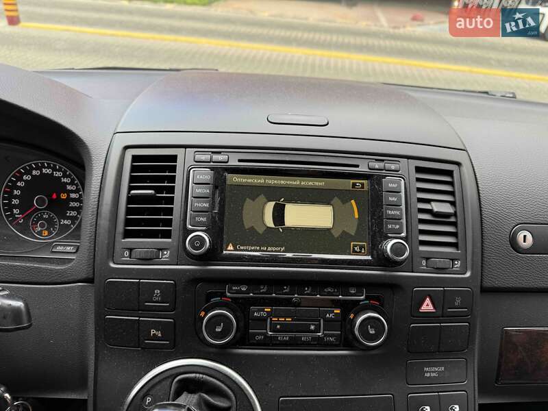 Минивэн Volkswagen Multivan 2014 в Львове