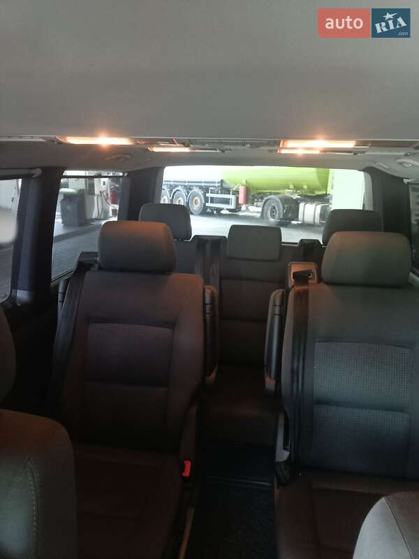 Минивэн Volkswagen Multivan 2006 в Ужгороде