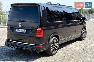 Минивэн Volkswagen Multivan 2016 в 