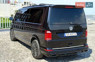 Минивэн Volkswagen Multivan 2016 в 