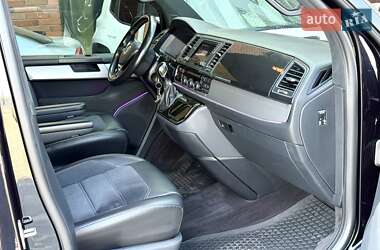 Минивэн Volkswagen Multivan 2016 в 