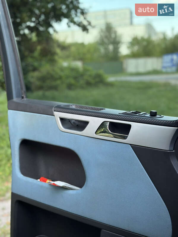 Минивэн Volkswagen Multivan 2008 в Киеве