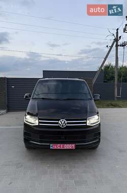 Минивэн Volkswagen Multivan 2019 в 