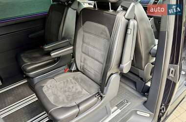 Минивэн Volkswagen Multivan 2016 в 