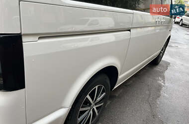 Минивэн Volkswagen Multivan 2013 в 