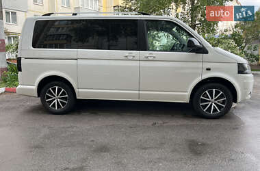 Минивэн Volkswagen Multivan 2013 в 