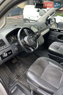 Минивэн Volkswagen Multivan 2013 в 