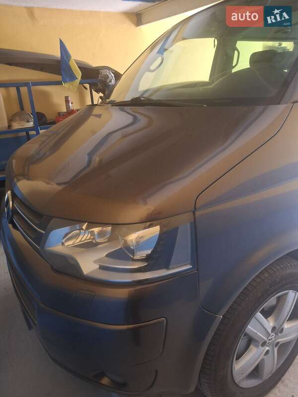 Минивэн Volkswagen Multivan 2012 в Днепре