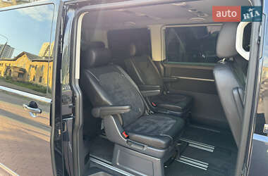 Минивэн Volkswagen Multivan 2018 в 