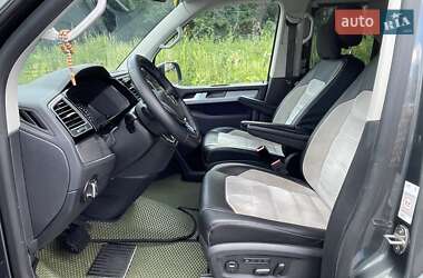 Минивэн Volkswagen Multivan 2018 в 