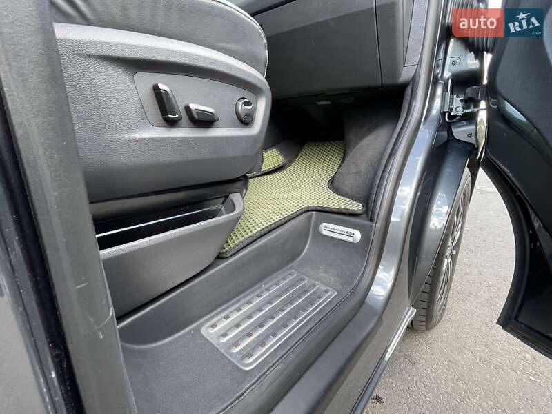 Минивэн Volkswagen Multivan 2018 в Киеве фото 52 Минивэн Volkswagen Multivan 2018 в Киеве