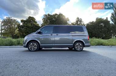 Минивэн Volkswagen Multivan 2018 в 
