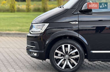 Мінівен Volkswagen Multivan 2016 в 