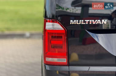 Мінівен Volkswagen Multivan 2016 в 