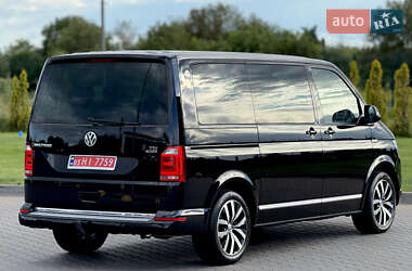 Мінівен Volkswagen Multivan 2016 в 