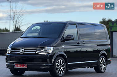 Мінівен Volkswagen Multivan 2016 в 