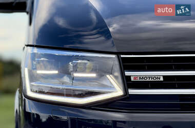 Мінівен Volkswagen Multivan 2016 в 
