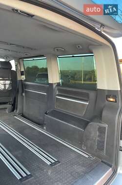 Минивэн Volkswagen Multivan 2012 в 