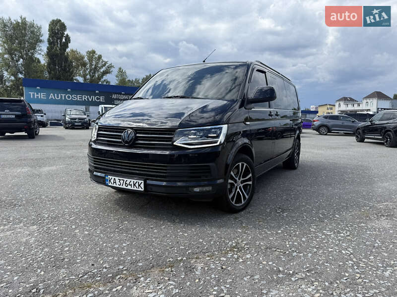Минивэн Volkswagen Multivan 2012 в 
