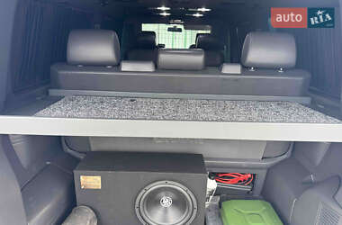 Минивэн Volkswagen Multivan 2012 в 